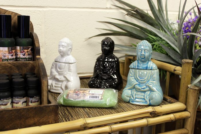 Sitting Buddha Oil Burner - White / Sitting Buddha Oil Burner Blue 3