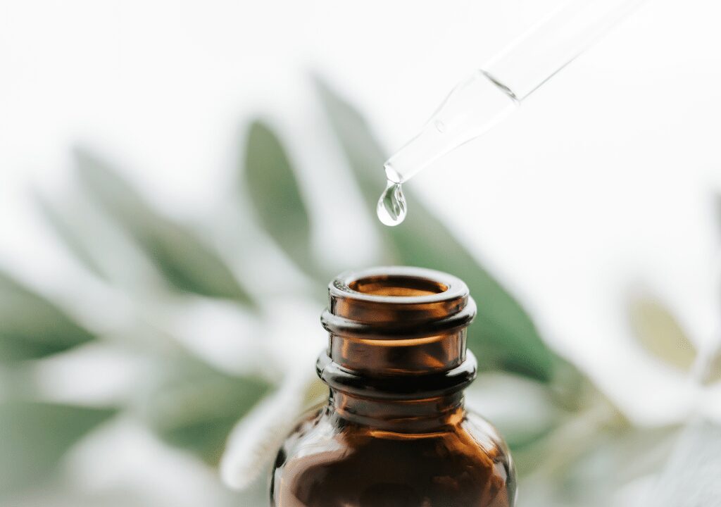 The Aroma Revolution: Why Everyone is Raving About Organic Essential Oils